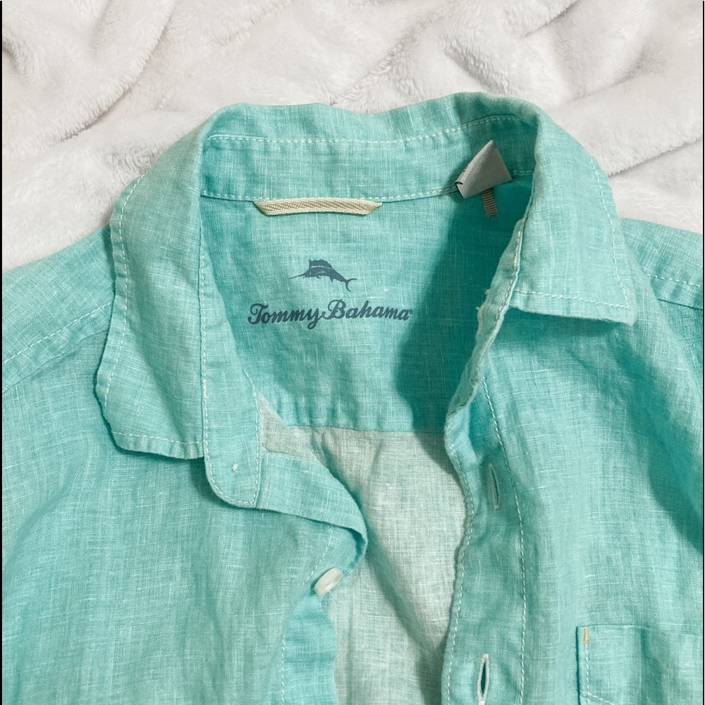 Tommy Bahama Button Up